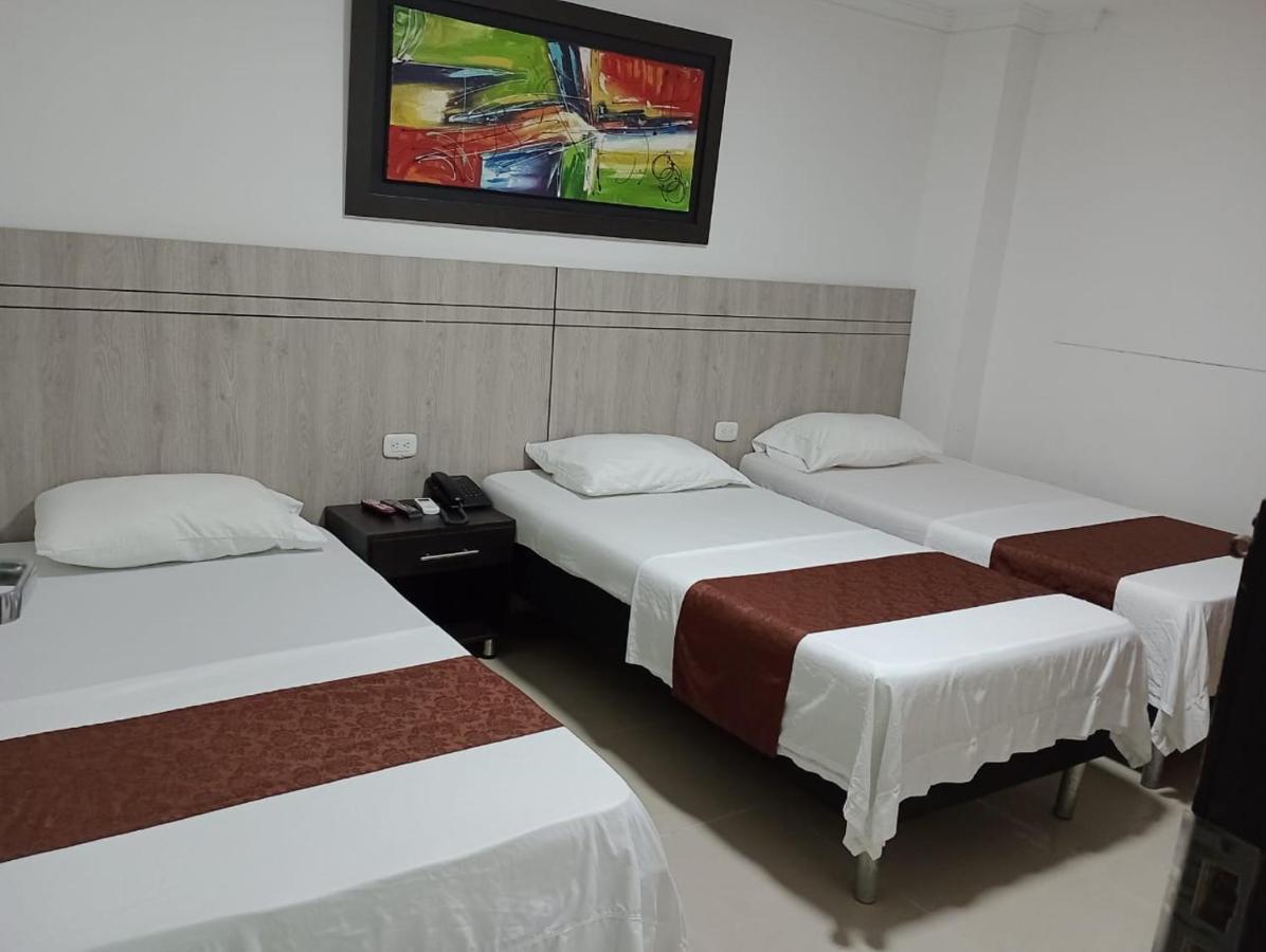 Hotel Suite Imperial 72 Баранкила Екстериор снимка