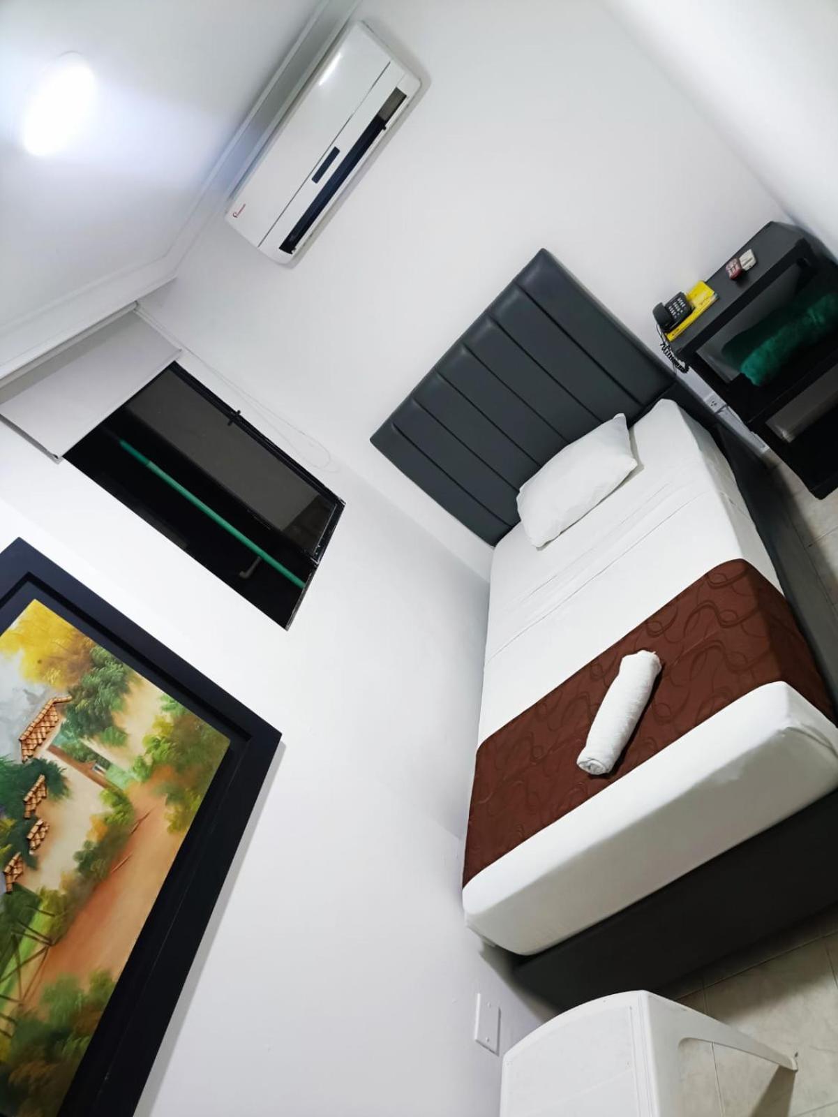 Hotel Suite Imperial 72 Баранкила Екстериор снимка