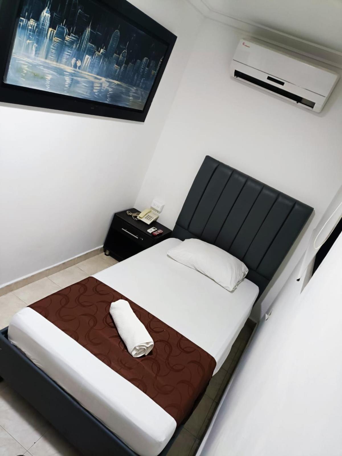 Hotel Suite Imperial 72 Баранкила Екстериор снимка